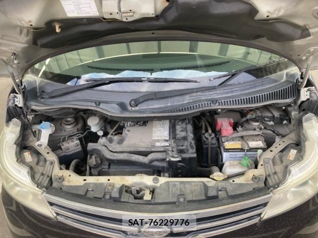 Nissan ROOX 2013-03 7502680-9