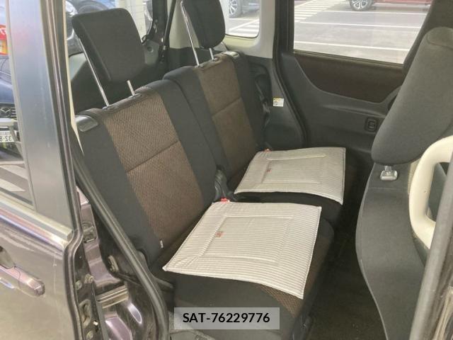 Nissan ROOX 2013-03 7502680-12