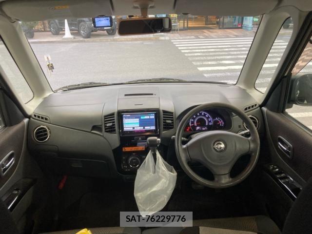 Nissan ROOX 2013-03 7502680-13