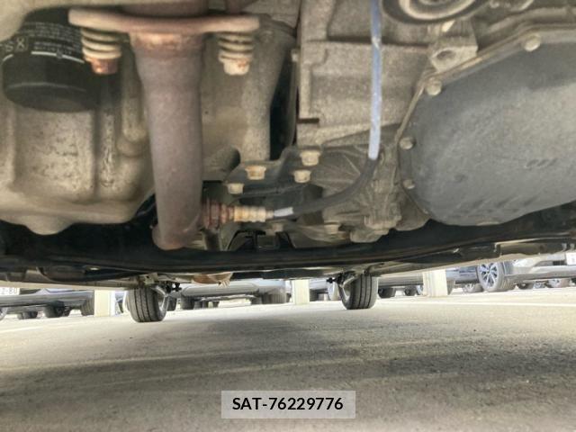 Nissan ROOX 2013-03 7502680-2