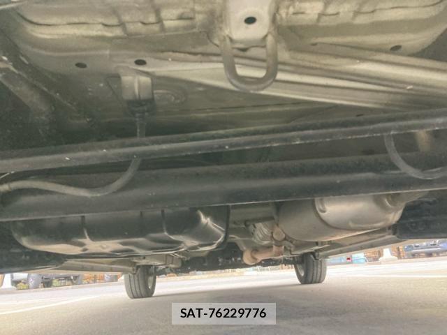 Nissan ROOX 2013-03 7502680-7