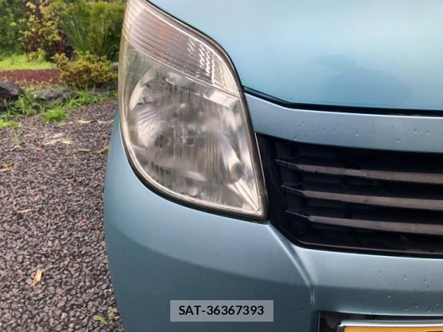 Nissan ROOX 2010-01 7619707-9