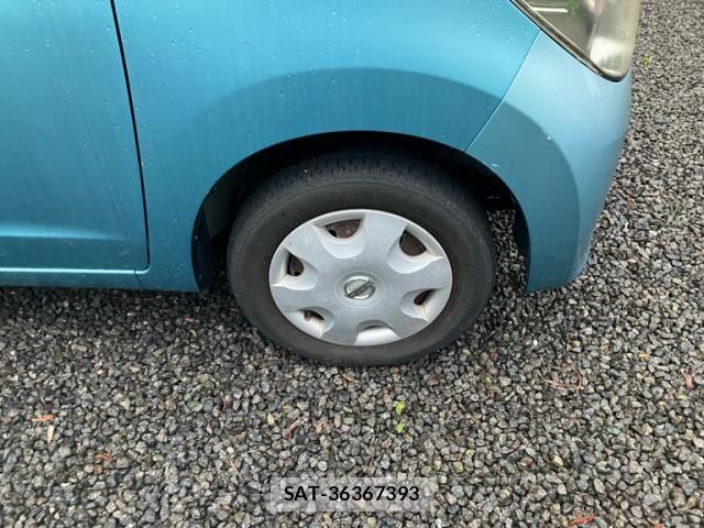 Nissan ROOX 2010-01 7619707-3