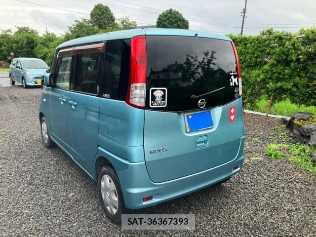 Nissan ROOX 2010-01 7619707-6