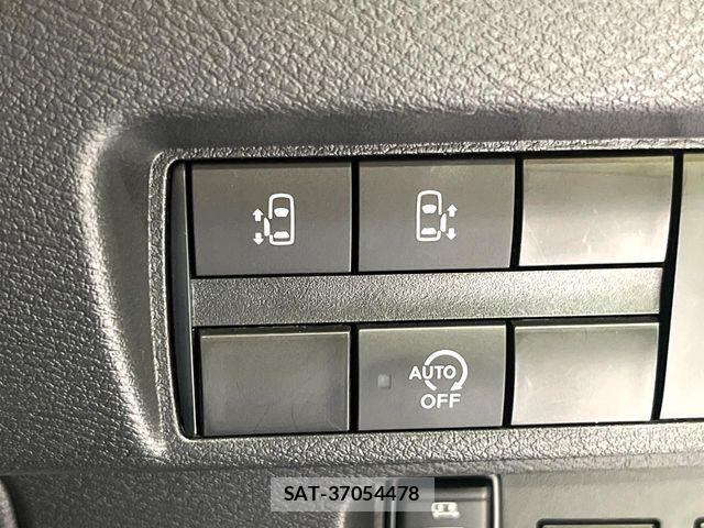 Nissan ROOX 2023-07 7619656-2