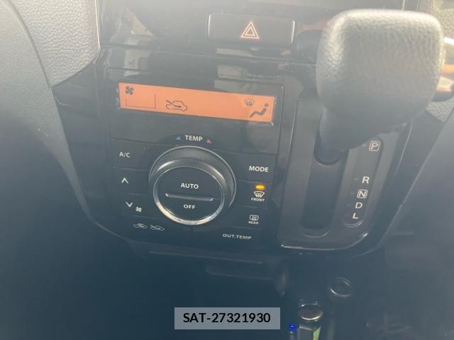 Nissan ROOX 2011-02 7619708-18