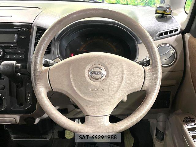 Nissan ROOX 2012-02 7619706-9