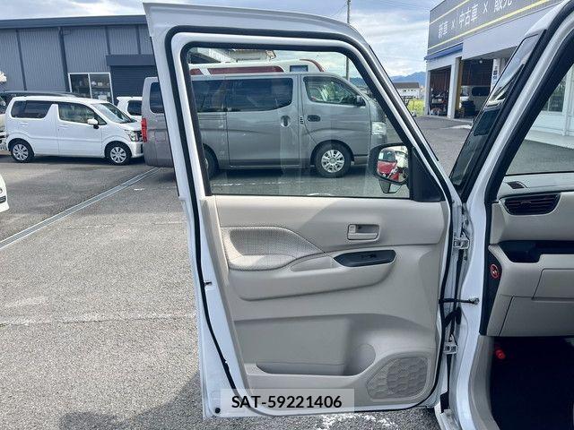Nissan ROOX 2022-11 7619701-5