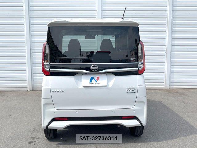 Nissan ROOX 2023-10 7619658-14