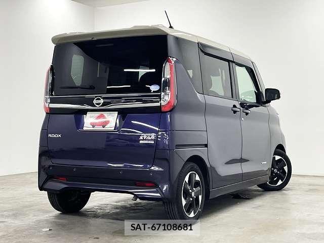 Nissan ROOX 2021-11 7619688-2