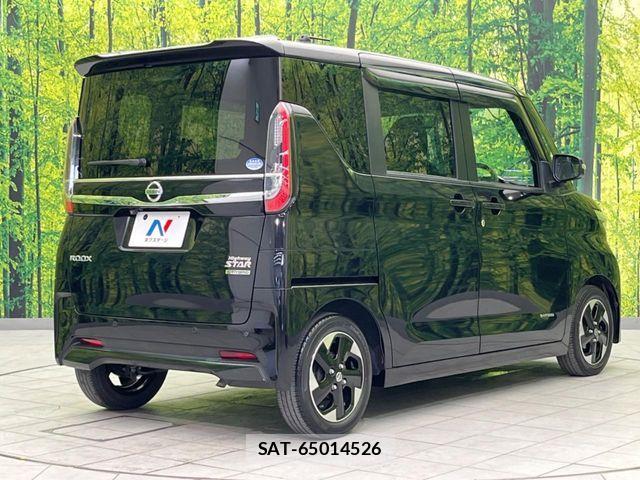 Nissan ROOX 2021-09 7619681-16
