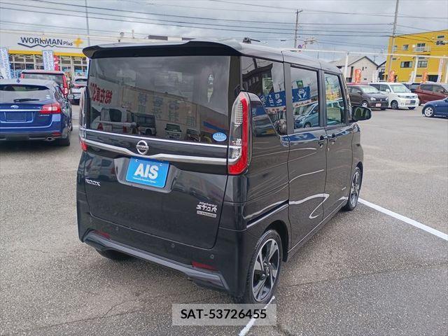 Nissan ROOX 2021-02 7619697-2