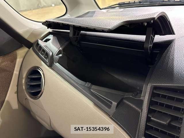 Nissan ROOX 2011-11 7619705-18