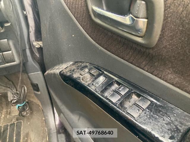 Nissan ROOX 2011-08 7728157-11
