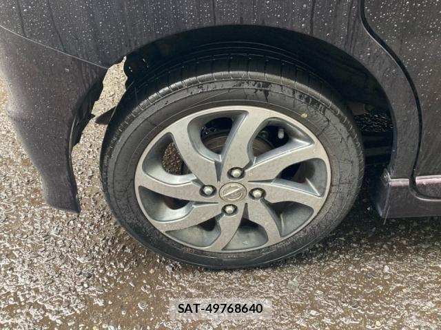 Nissan ROOX 2011-08 7728157-5