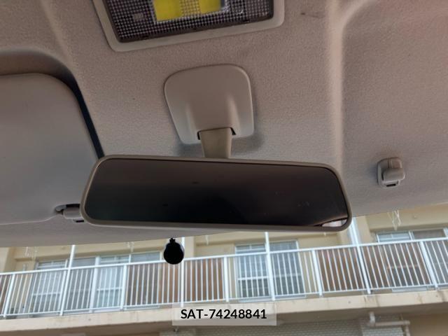 Nissan ROOX 2010-08 7728161-16