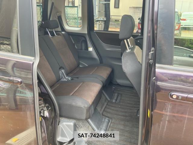 Nissan ROOX 2010-08 7728161-17