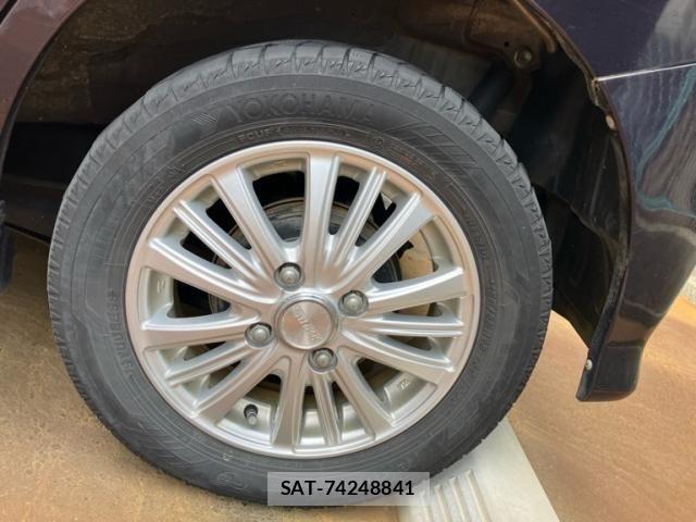 Nissan ROOX 2010-08 7728161-4