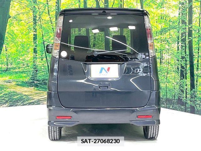 Nissan ROOX 2012-07 7728155-14