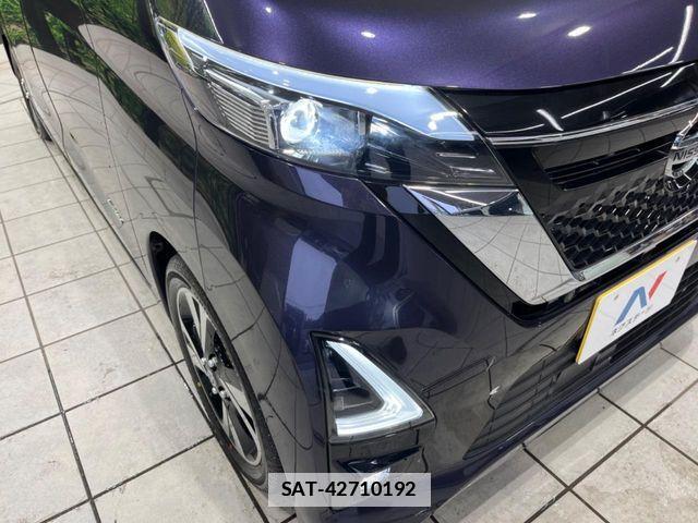 Nissan ROOX 2022-04 7879202-11