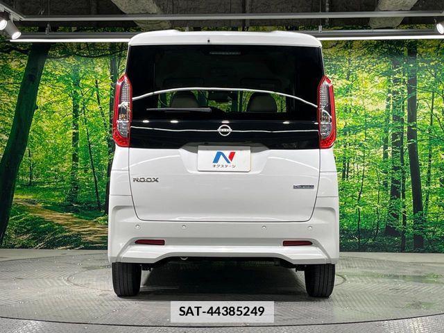 Nissan ROOX 2023-07 7879219-14