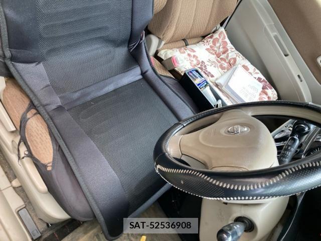 Nissan ROOX 2011-12 7879233-10