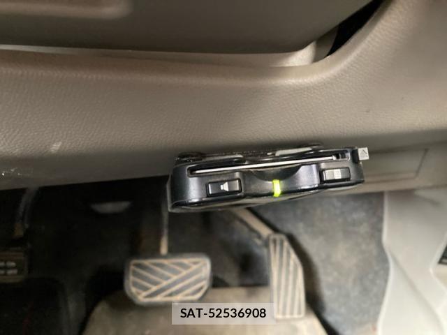Nissan ROOX 2011-12 7879233-16
