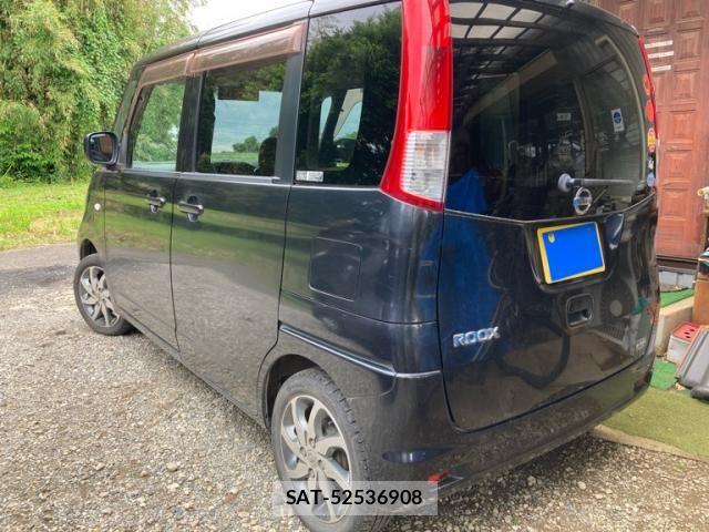 Nissan ROOX 2011-12 7879233-3