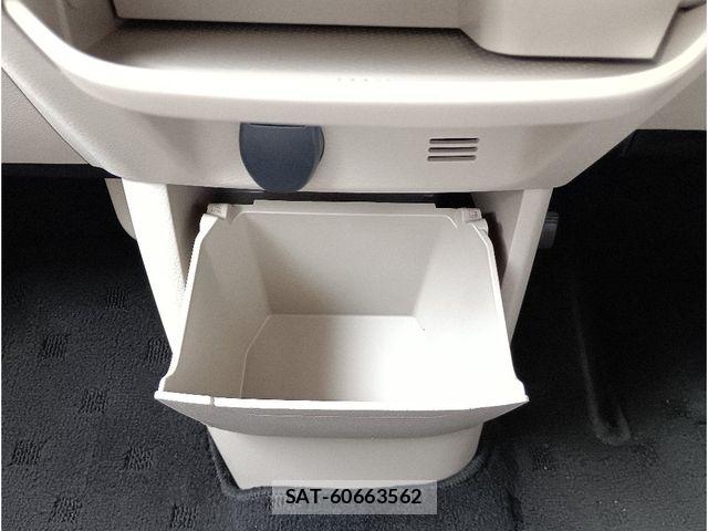 Nissan ROOX 2020-04 7879226-17