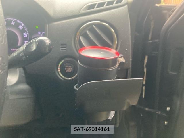Nissan ROOX 2010-11 7879234-9