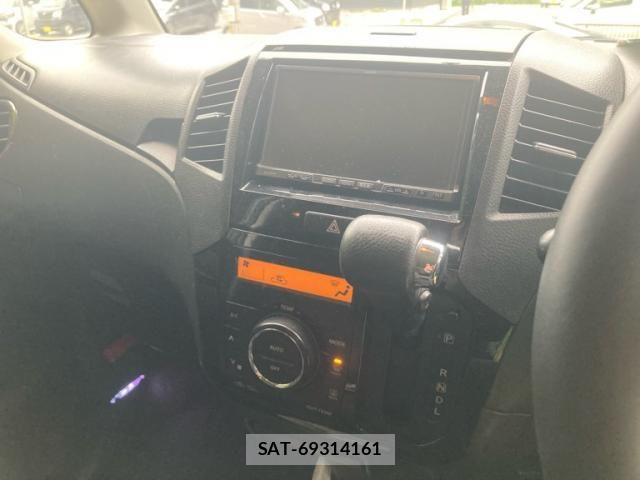 Nissan ROOX 2010-11 7879234-17