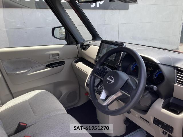 Nissan ROOX 2024-07 7879218-19