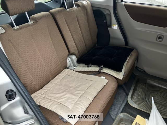 Nissan ROOX 2012-02 7879230-11