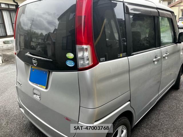 Nissan ROOX 2012-02 7879230-2