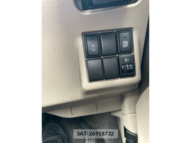 Nissan ROOX 2012-10 7903334-19
