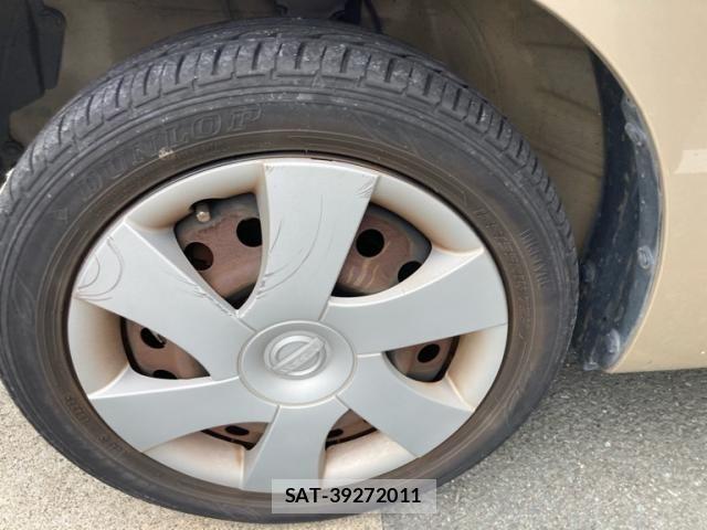 Nissan ROOX 2010-01 7903335-9