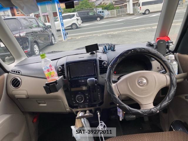 Nissan ROOX 2010-01 7903335-12