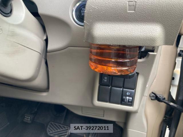 Nissan ROOX 2010-01 7903335-14