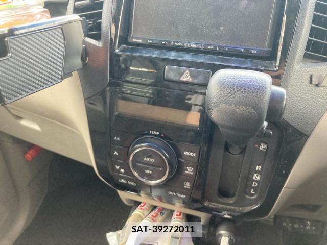 Nissan ROOX 2010-01 7903335-17