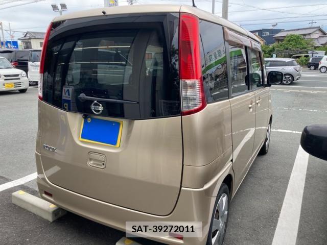 Nissan ROOX 2010-01 7903335-3