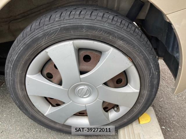 Nissan ROOX 2010-01 7903335-8
