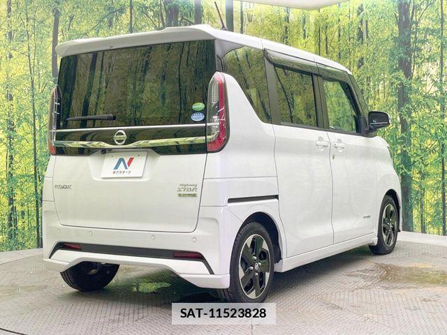 Nissan ROOX 2021-02 7963615-16