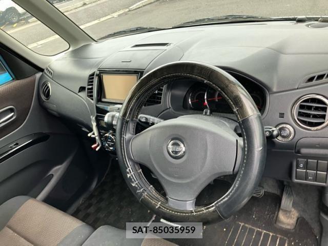 Nissan ROOX 2011-07 7963633-12