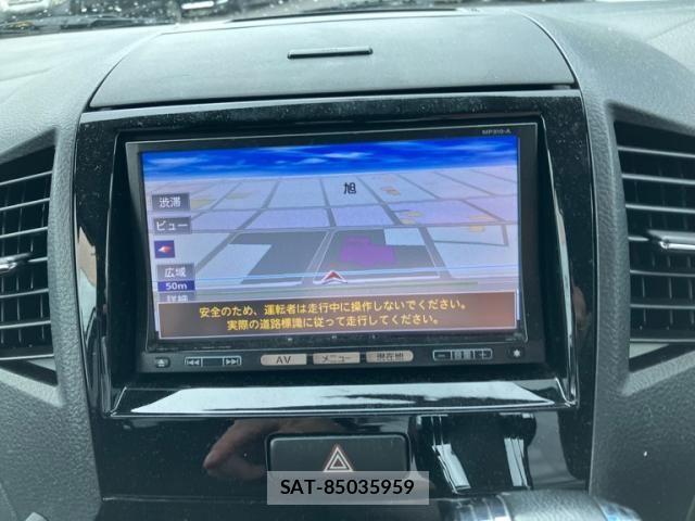 Nissan ROOX 2011-07 7963633-14