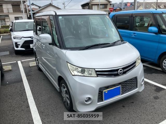 Nissan ROOX 2011-07 7963633-1