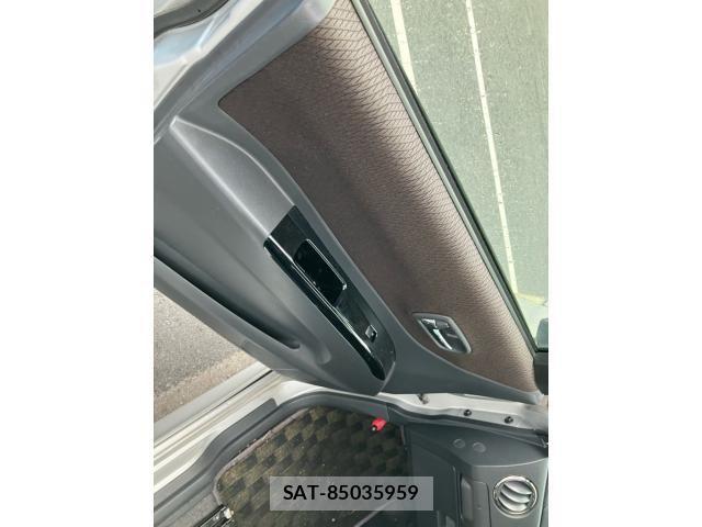 Nissan ROOX 2011-07 7963633-25