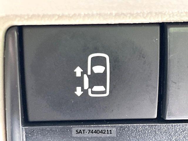 Nissan ROOX 2021-04 7963620-5