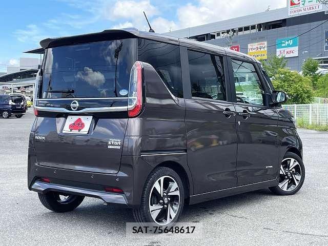 Nissan ROOX 2021-10 7963617-2