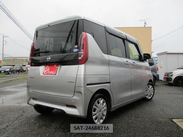 Nissan ROOX 2022-02 7963631-2