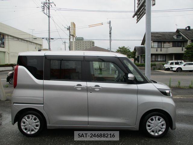 Nissan ROOX 2022-02 7963631-7
